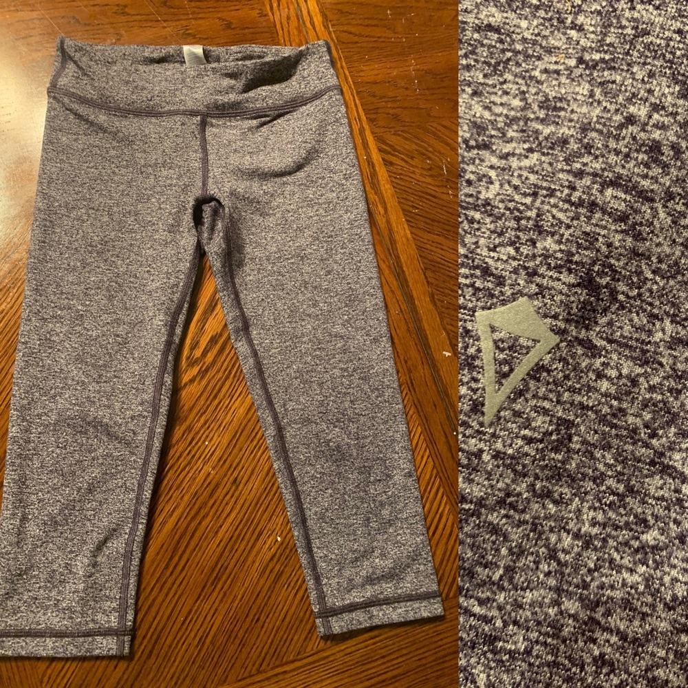Ivivva 7/8 leggings